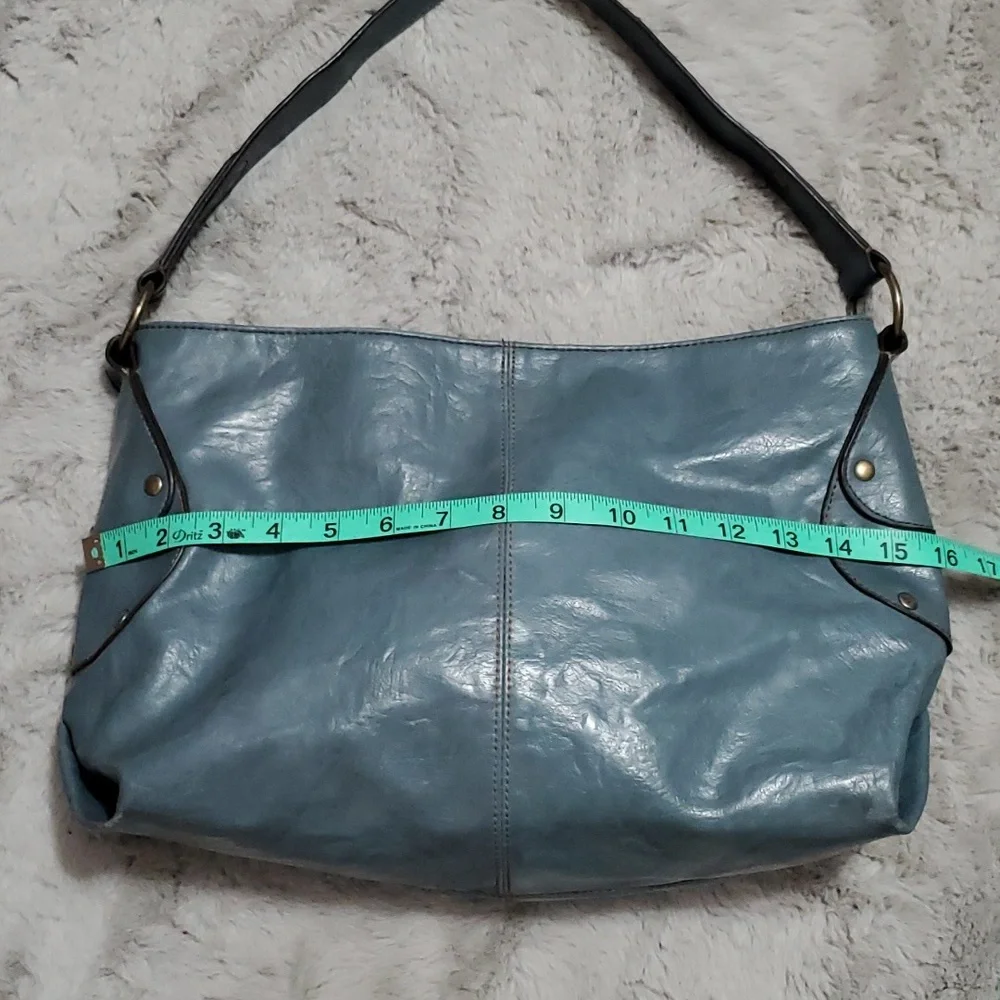 Axcess by Liz Claiborne blue hobo shoulder bag